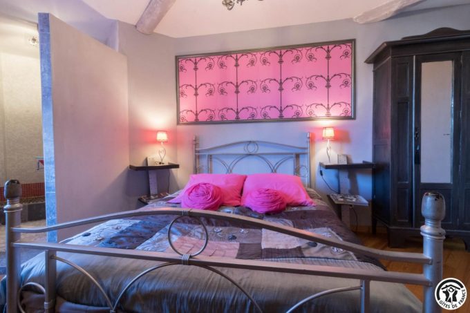 31G301028-a96f055ad7a8409d9744865f01671d5a