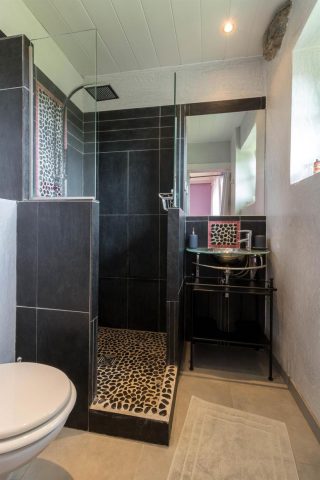 31G301028-b5952143f0b84457a9887959d0982e9f