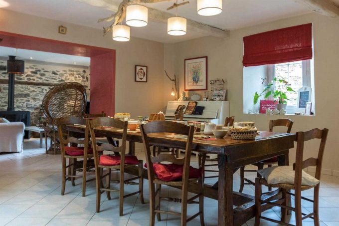 31G301028-bf27f46a98a84a51b24756d55a2fc9fb