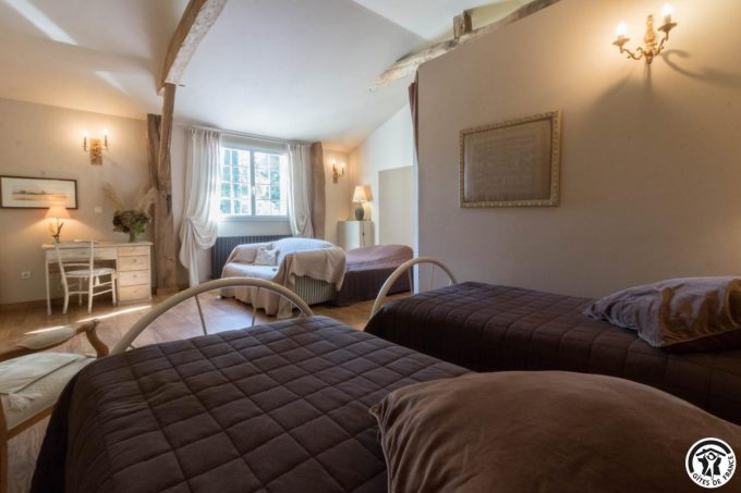 31G301028-f9d0288611554b51b336a06bdedfae12