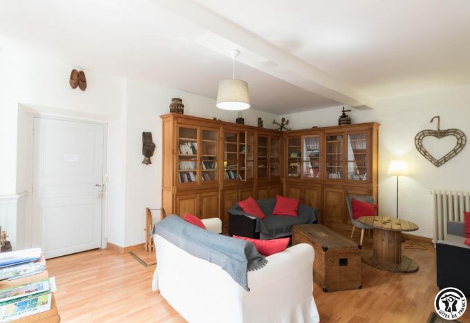 31G301394-2c9af8e82e374391a6ce03548e2c6879