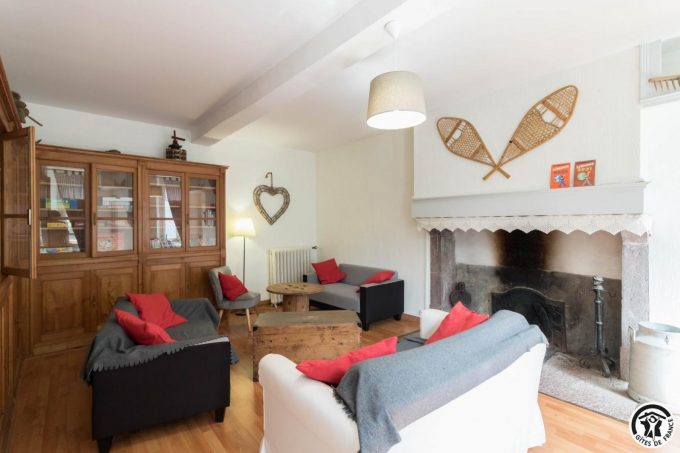 31G301394-b5da932b4e06474d953df97629b3bafb