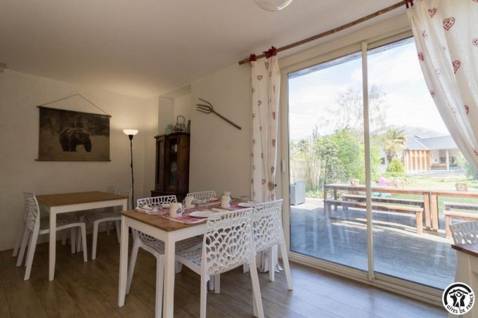 31G301394-e6fd4ad325ac4469a17252a3b3898ec5