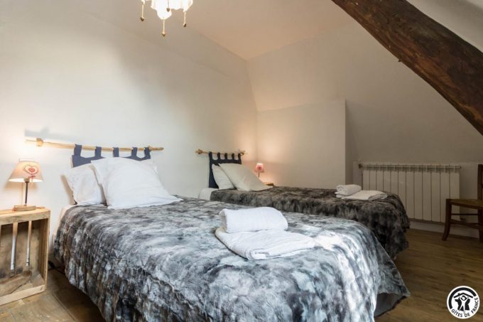 31G301394-ee1bdedfb67045ee861e2b0f624f07c5