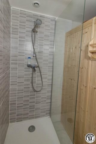 31G301394-fb5fb06212f947ff88f9b0750d9589c1