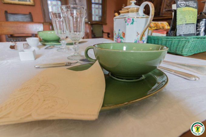 31G301577-534330136847481ab8bf7136f90c4c8a