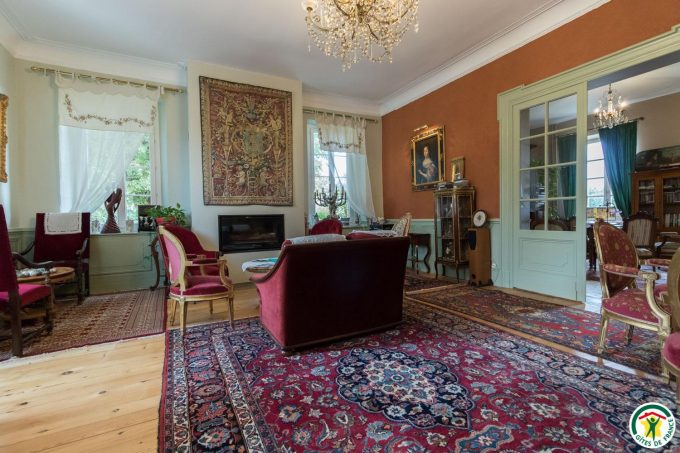 31G301577-a522f94e5ca945d590c4657421d8237a