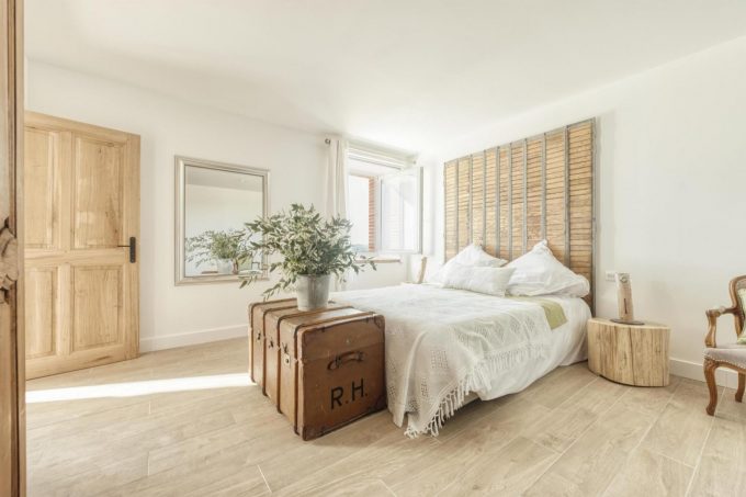 31G301623-0ebcba6dad2b44d7a1428b009f6db2af