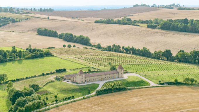 31G301623-3aa51d38642e41539f7c1decb90f8042