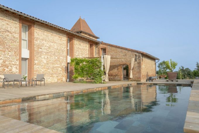 31G301623-4a795d20d79749d4b179580742e79848