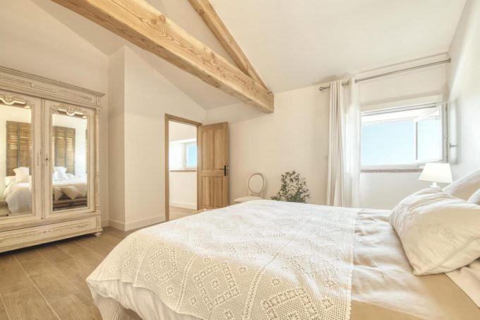 31G301623-53110c7d28b646598dd85d00544b1880