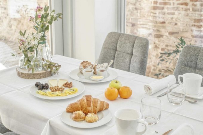 31G301623-6a6396df92474928bbcbfa2e6c4d1ef9