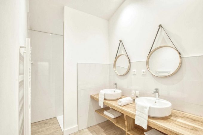 31G301623-dad3072b5e01470f91170b29dae17109