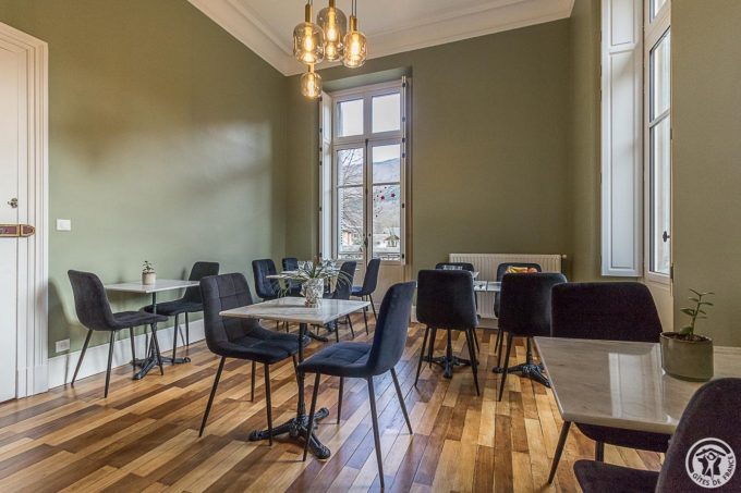 31G301670-24d1cd5fdeb845259a5554f4b495b815