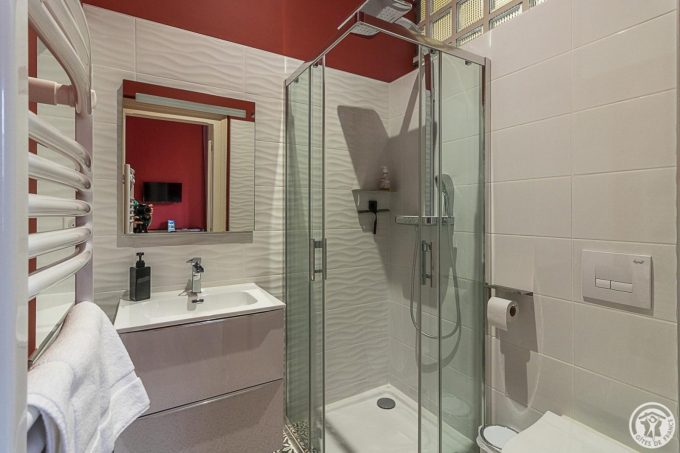 31G301670-4f6c294ecc054386b48f96e3f7c8dfe3