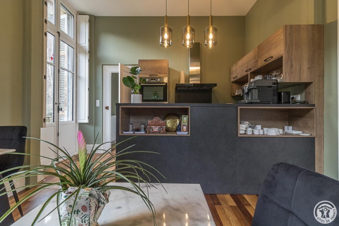 31G301670-5ea511ad5ab94ea0b4a4ef5c3a46bc4b