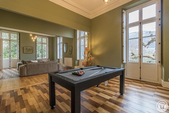 31G301670-9ecc16397e0e4e5987022cd4c2716c58