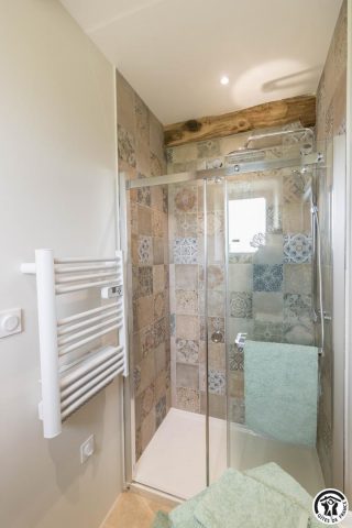 31G301691-41431246a0404028b8ecdd60c5d267a7