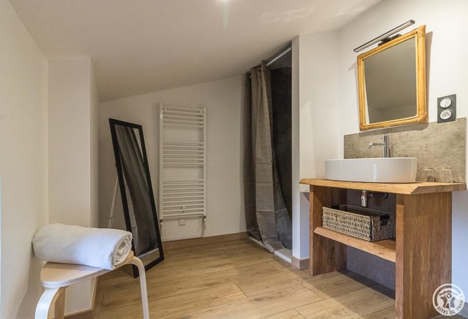 31G301726-170bd86b15364e7a881367eeb1eca9aa