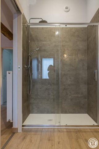 31G301726-5d3fbb3b77de4f6dbf08b5d02723748b