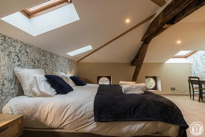 31G301726-74d28a2025764ca7a8d4cdf7b515a87f