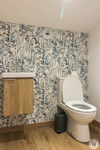 31G301726-7e18408300934b6aa4049326b3f16657