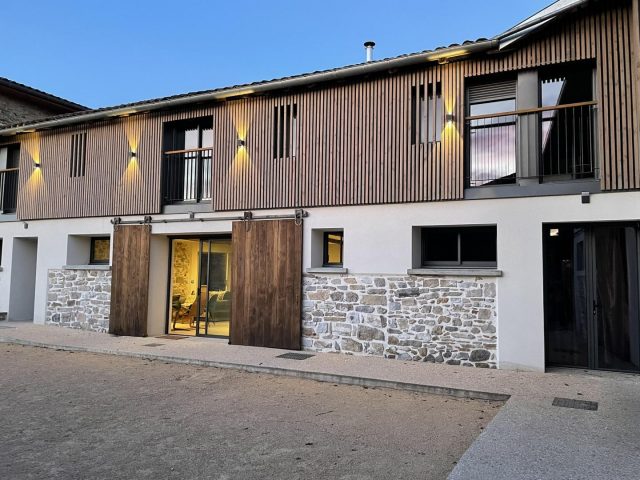 31G301726-fef7307ebfd344d283cc62ae98de30e0