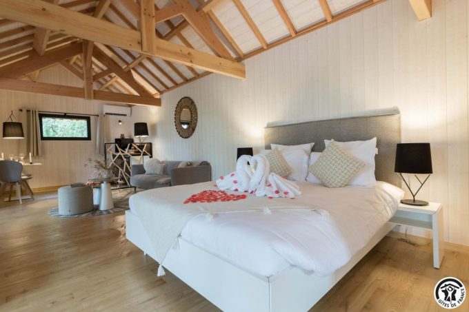 31G301727-3db56ab4b3a54306bd3e4abadfdfe3de