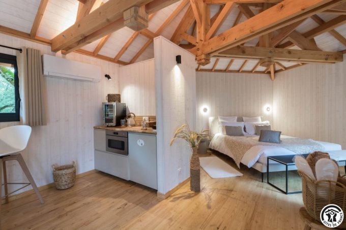 31G301727-49d1293594b14d0384ef2ddc6e77f0af