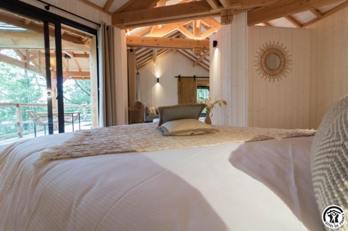 31G301727-614b586255f6438ea6eb06cc318cfd02