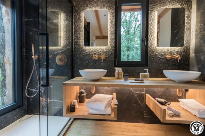 31G301727-66ce43acf42445b4ba9a96699965ee48