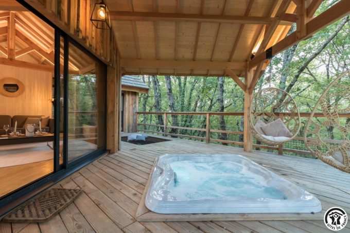 31G301727-6ab6bdb8c07740968ccb083944359c33