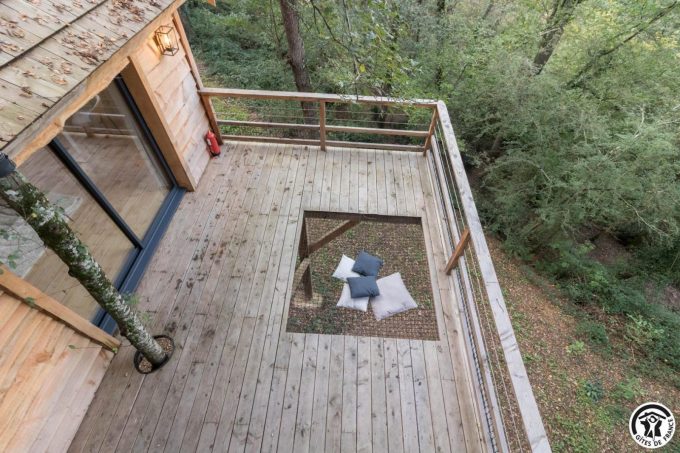 31G301727-6bf4d09fcd57487aac1edd4185749401