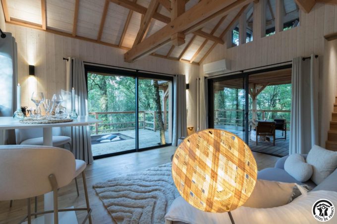 31G301727-abf4461dd35c49c6a7fbec2e9e627e72