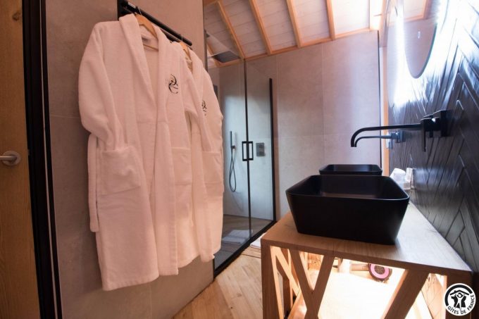 31G301727-cf9f8cc21aa4476292ff8836b5278b79