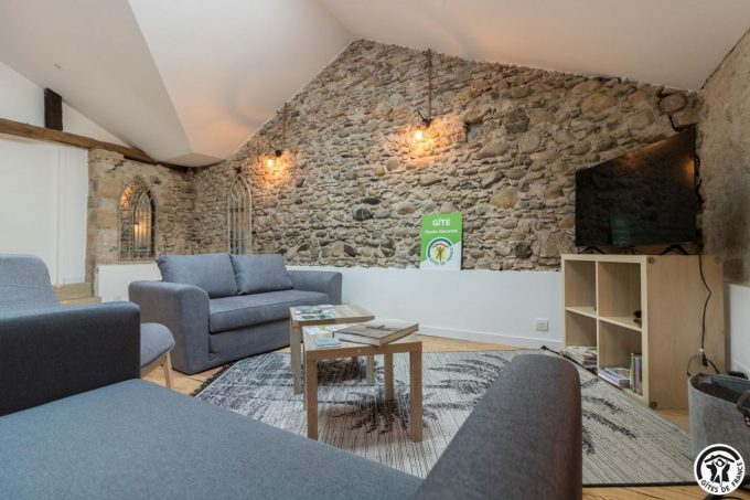 31G301753-9c47bf41a38b4a5ca887c92cb2b40a16