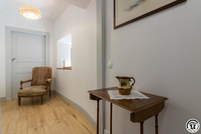 31G301771-6ab23df91aaf44ceb15441d7bc73c41b