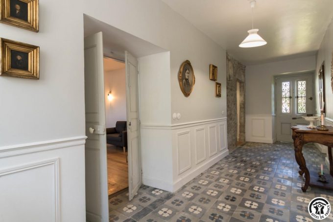 31G301771-b4e9d1e582b74ab1931116f54804e02d