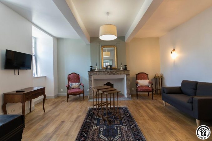 31G301771-e567d1c1d6a643cf9a876d6d0778400a