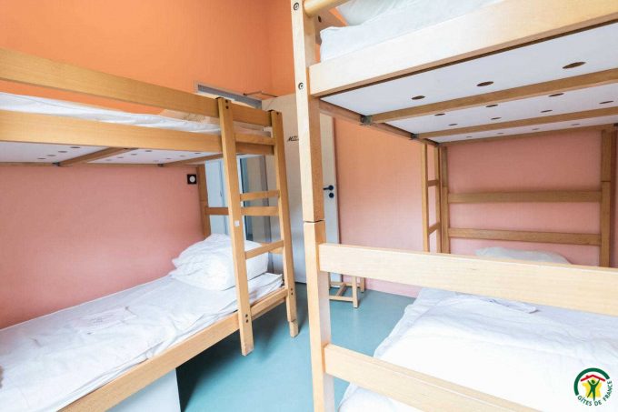 31G400525-25e954d514144327b073d3a076c81476