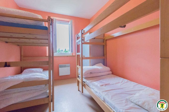 31G400525-5c2ff18d563245d384907d663f25947a