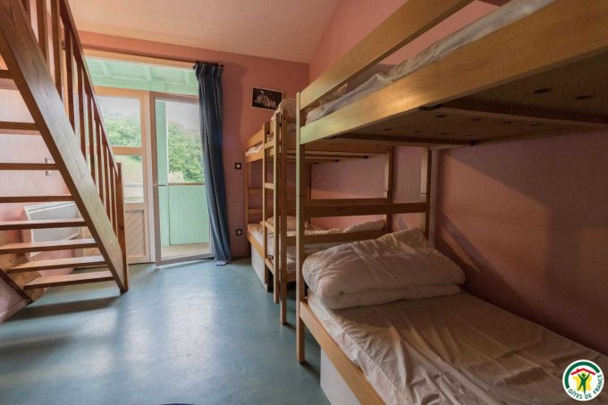 31G400525-8c2c9e12069248abae1f318c90f794df