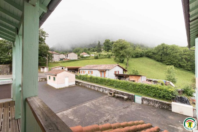 31G400525-8c78c6d11a0840a8ad22632039e7b264