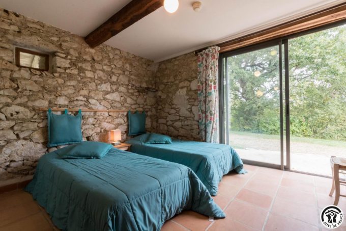 31G400541-1ba53374858c4466bf5e2d1600d50fe6