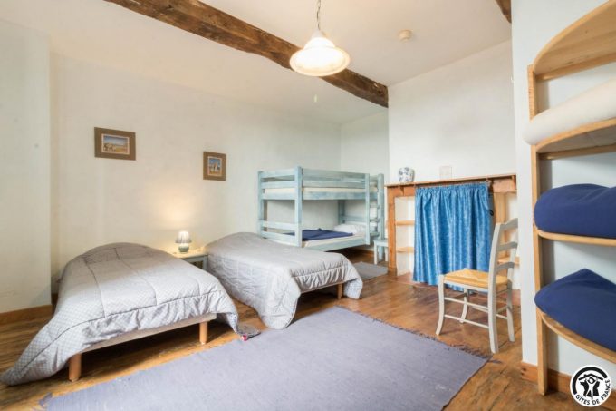 31G400541-5dd0979309fa4a2ba46cf72cbb55d7dc