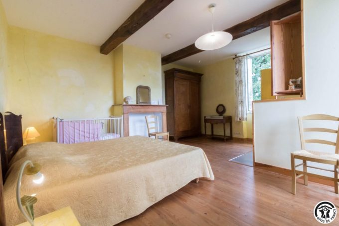 31G400541-dadea68679014a94822522f16218721c