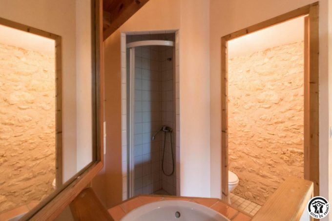 31G400541-ec48b802678e46d7838e7ad989173031