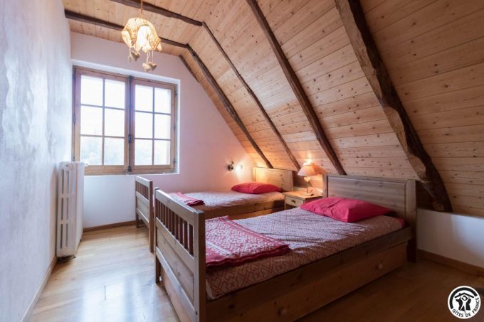 31G400647-8e5f3d26c4ea4bcb885bd5490b593069