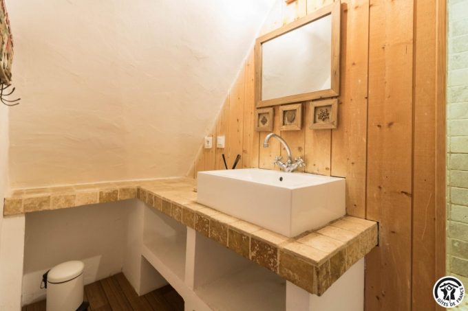 31G400647-b04d4bcde4ae4e6fa04a634decfa6417