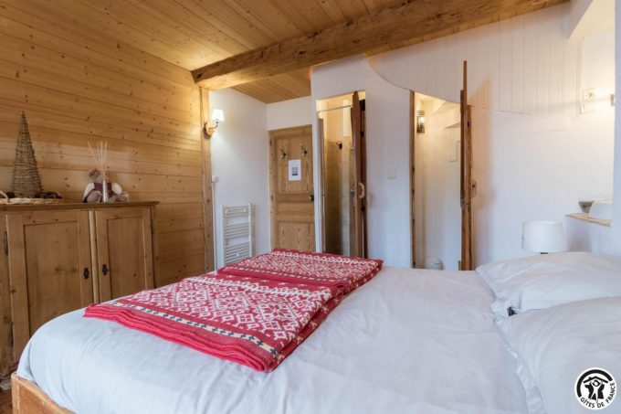 31G400647-b4f8c0dab38e45b9be098ea315b8c1dd